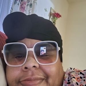 Meet your Posher, Pat